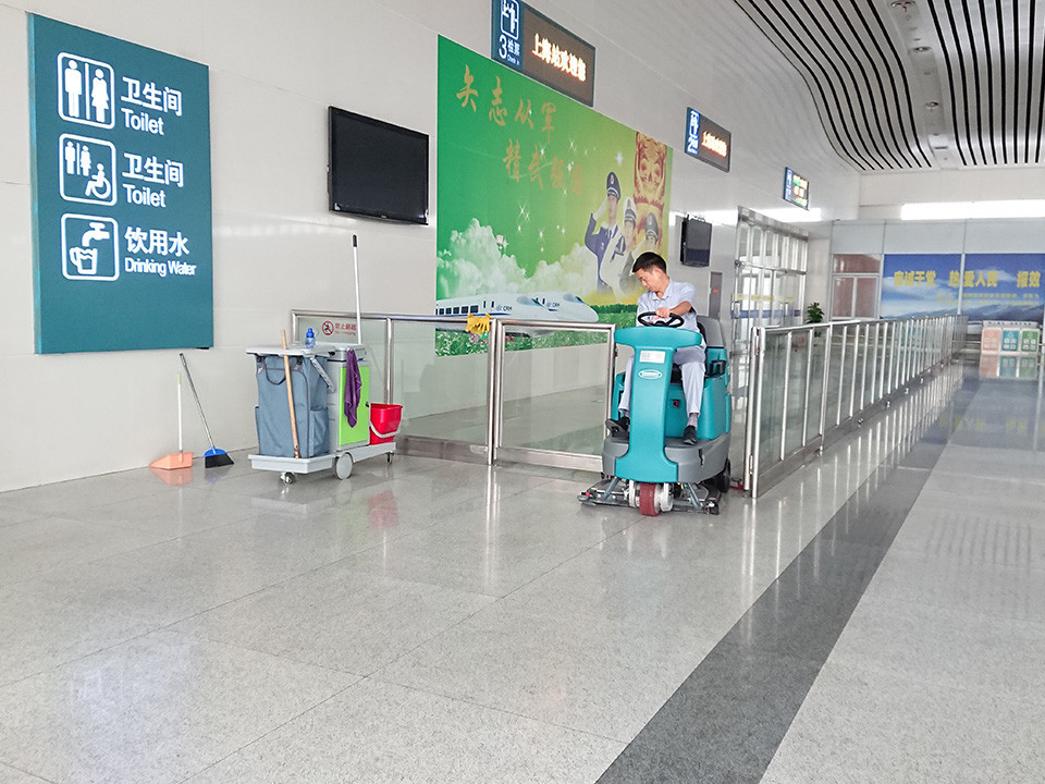 山東青島洗地機廠家哪家好？