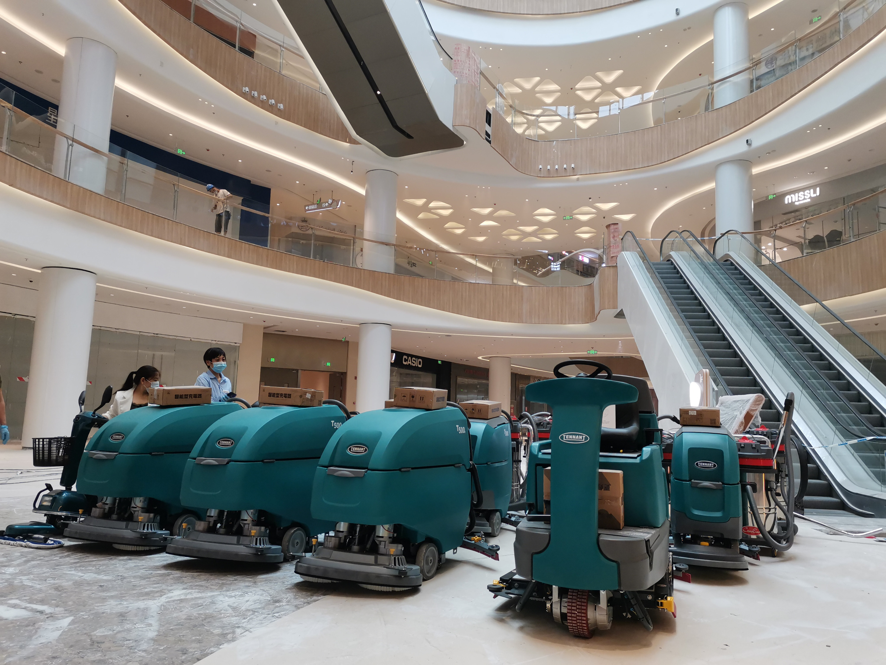 工廠車間用手推式洗地機(jī)應(yīng)用怎么樣？