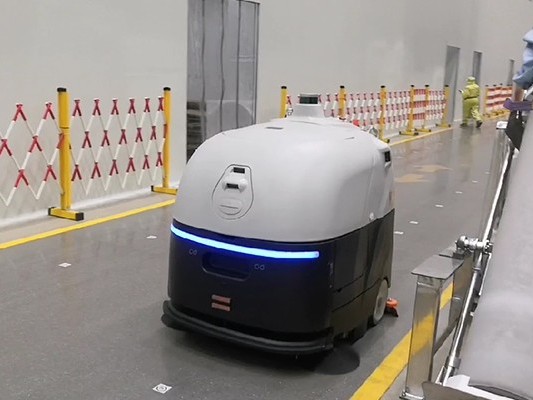 從潮玩爆火到工業(yè)智造：看坦力工業(yè)無人洗地機(jī)如何詮釋中國(guó)力量