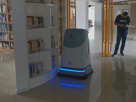 從北極村空調(diào)到廠區(qū)清潔，坦力工業(yè)無人清潔機(jī)器人火到偏遠(yuǎn)地