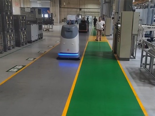 坦力無(wú)人駕駛洗地機(jī)器人：賦能河南酒店，破國(guó)慶保潔難題