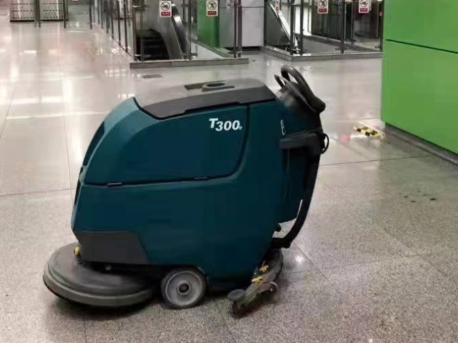 飯店吃飯吃出蟑螂？飲食衛(wèi)生如何才能得到保障？