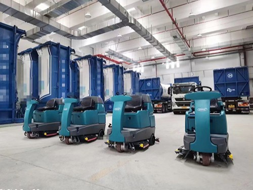 青島捷立分享購(gòu)買(mǎi)洗地機(jī)的注意事項(xiàng)